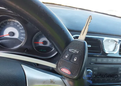 2013 Chrysler 200 Touring from USA, damaged, VIN 1C3CCBBB3DN687230